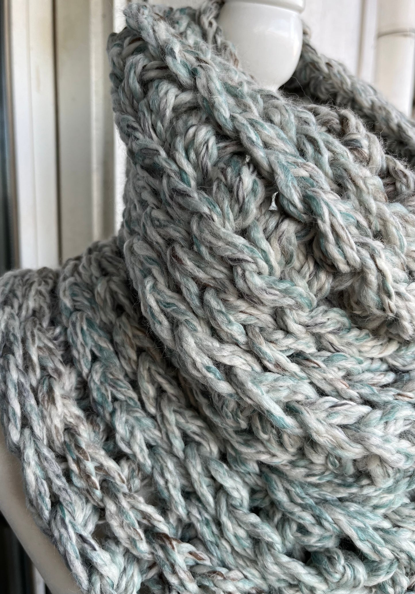 The 'CHARLIE' chunky cowl/scarf