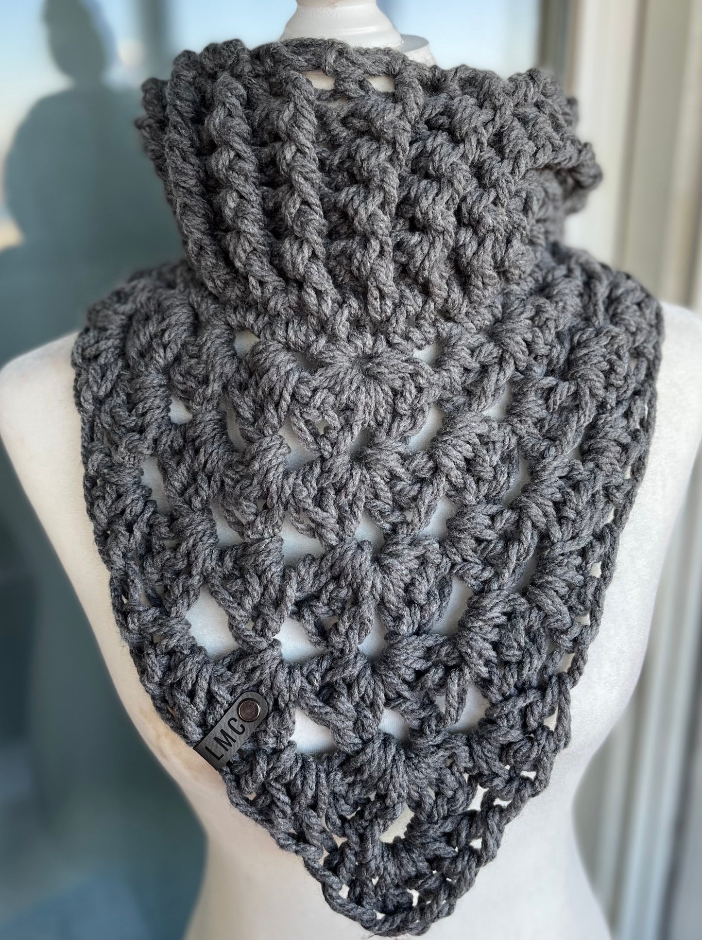 NETTY - Hooded Bandana Scarf