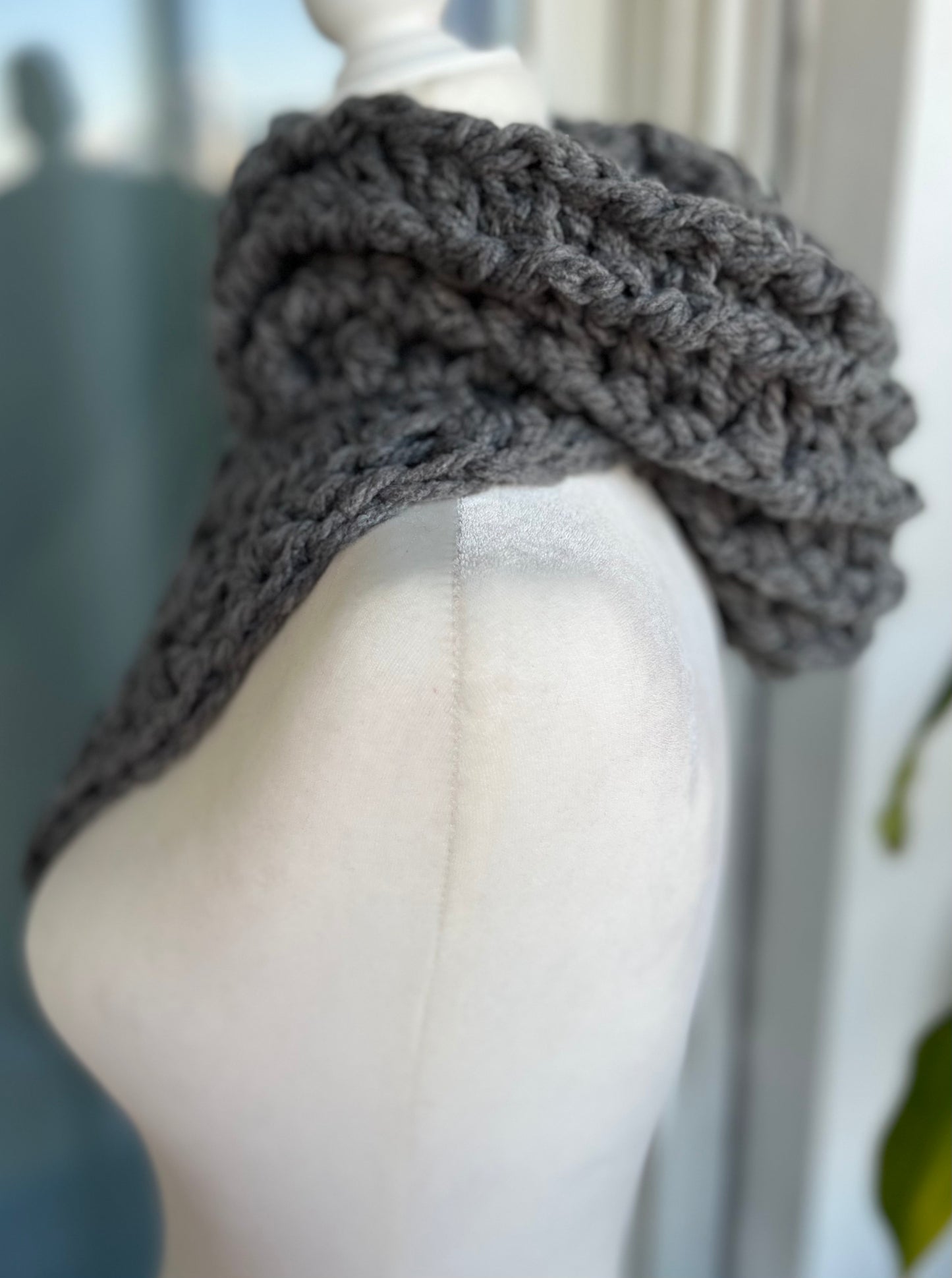 NETTY - Hooded Bandana Scarf
